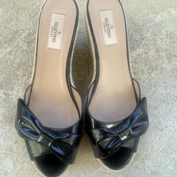 Valentino Garavani Shoes - Valentino Garavani Black Patent Bow Peep-Toe Mules